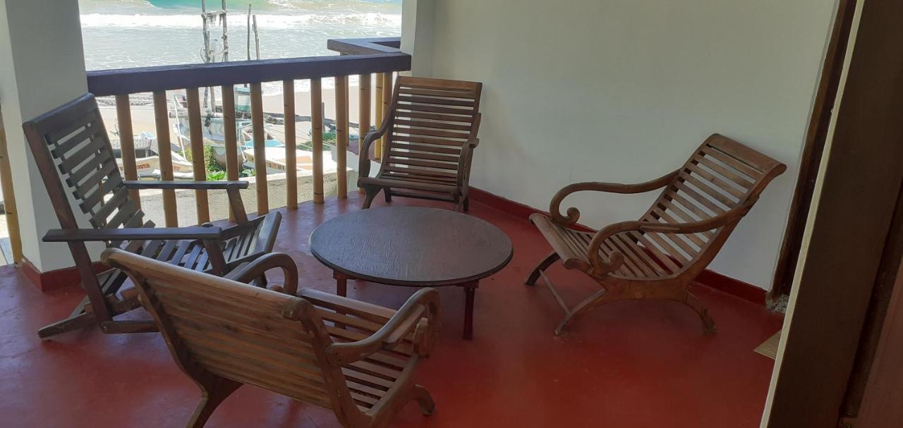 Kiralawella Beach Inn Matara Eksteriør bilde